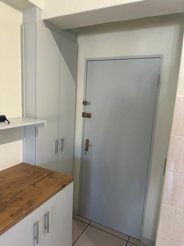 To Let 1 Bedroom Property for Rent in Fish Hoek Western Cape